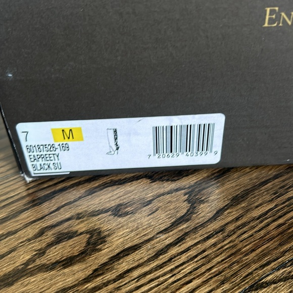 Knee high black suede boots. crystal heel and back. Pointed toe.zipper on inner - Picture 9 of 9